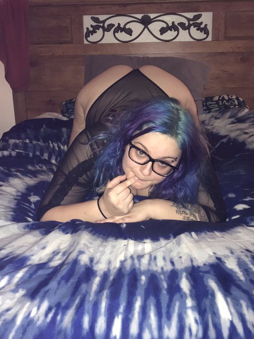 Cum on my thirsty guys 40% off 20 Promos are left for my OnlyFans.                                  <a href="/tag/thick"class="tags"><span>#thick</span></a><a href="/tag/kinky"class="tags"><span>#kinky</span></a><a href="/tag/onlyfans"class="tags"><span>#onlyfans</span></a>