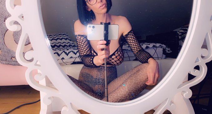 Bald kommt etwas neues bei Onlyfans 😱 https://t.co/wOReVkdtFO<a href="/tag/mydirtyhobby"class="tags"><span>#mydirtyhobby</span></a>