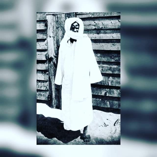 darou_mouhtyy's tweet photo. Bëgg Seydina Muhammad, motax mënu maa bëgg alal wala doom wala ak njaboot.#Borom_Touba
محت محبتيَ المختار سيدنا
حبّ المغاني والأهلين والولدا https://t.co/duWBciUkHC