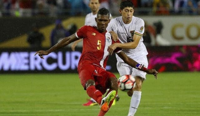 futbolecuador's tweet photo. Jugador con nivel de Selección llegaría al Expreso Austral (FOTO) El panameño #RoderickMiller podría ser el nuevo refuerzo foráneo de #DCuenca https://t.co/YX0ydLjKhS https://t.co/mI37CJG6RY