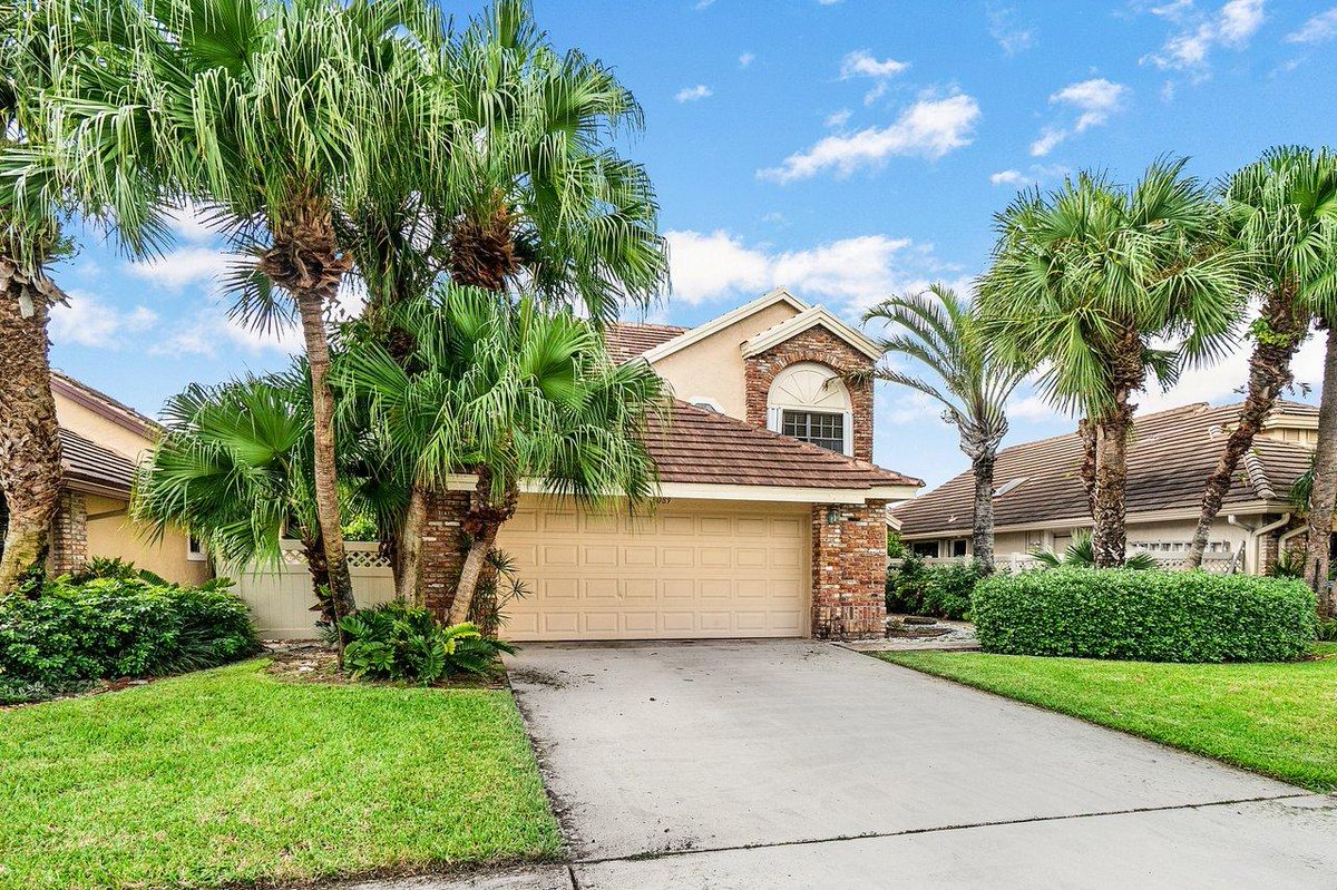 benarce's tweet photo. Create new memories in this beautiful home.  #homesforsale  https://t.co/6wGiNooc0t https://t.co/VUWut2nRIY