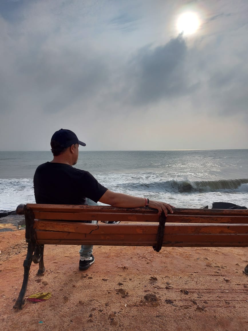tjtechno's tweet photo. If a man happens to find himself, he has a mansion which he can inhabit with dignity all the days of his life.#metime #Bewithyou #askyourself #loveyourself
#BeKind #FindYourRoute #findyourmethod #findyourthing #findyourself #findyou https://t.co/JQgpqY9i1H