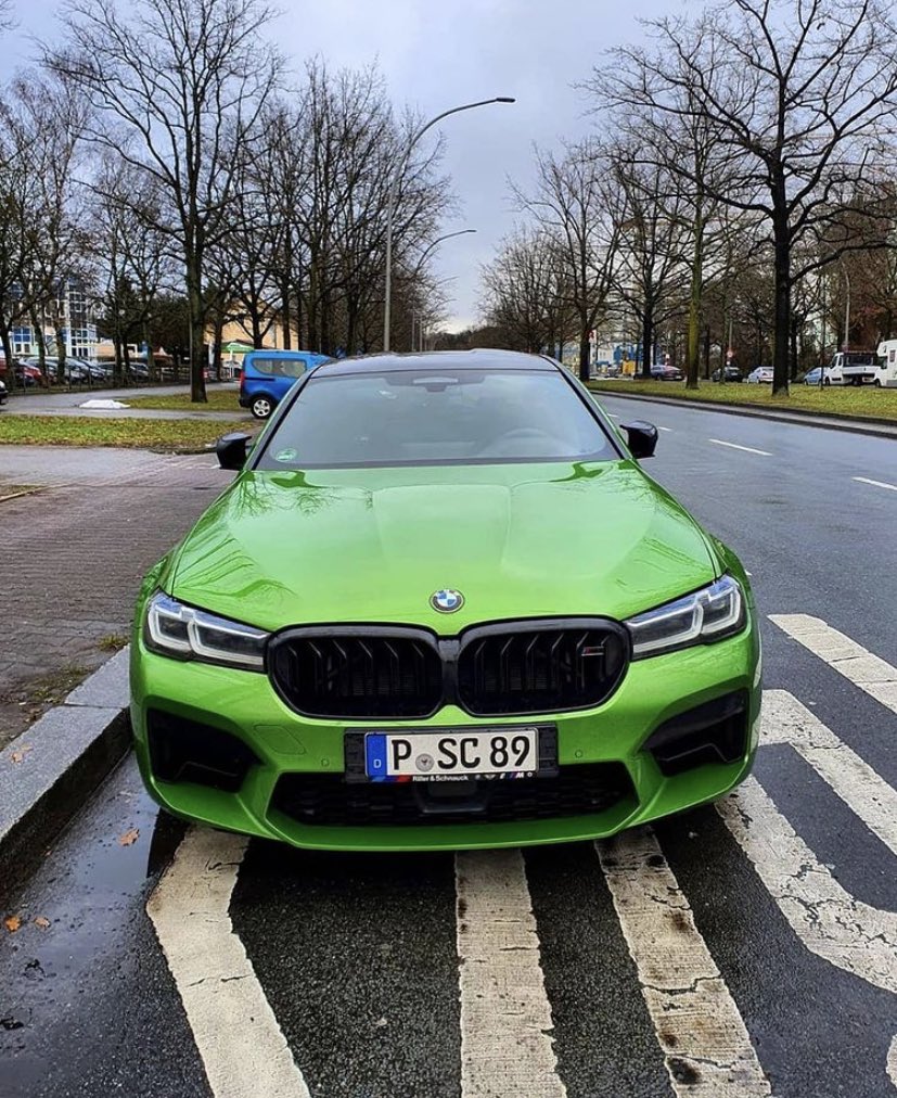 FastCars___'s tweet photo. 🟢 BMW M5 🟢
#MiniHulk https://t.co/xv6oG80wET