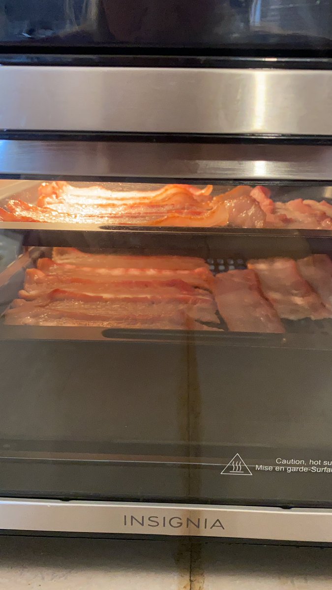 cdtellier's tweet photo. Trying bacon in the air fryer this morning. We shall see what happens! #newthings #mmmmbacon https://t.co/iC0n5Z7UzL