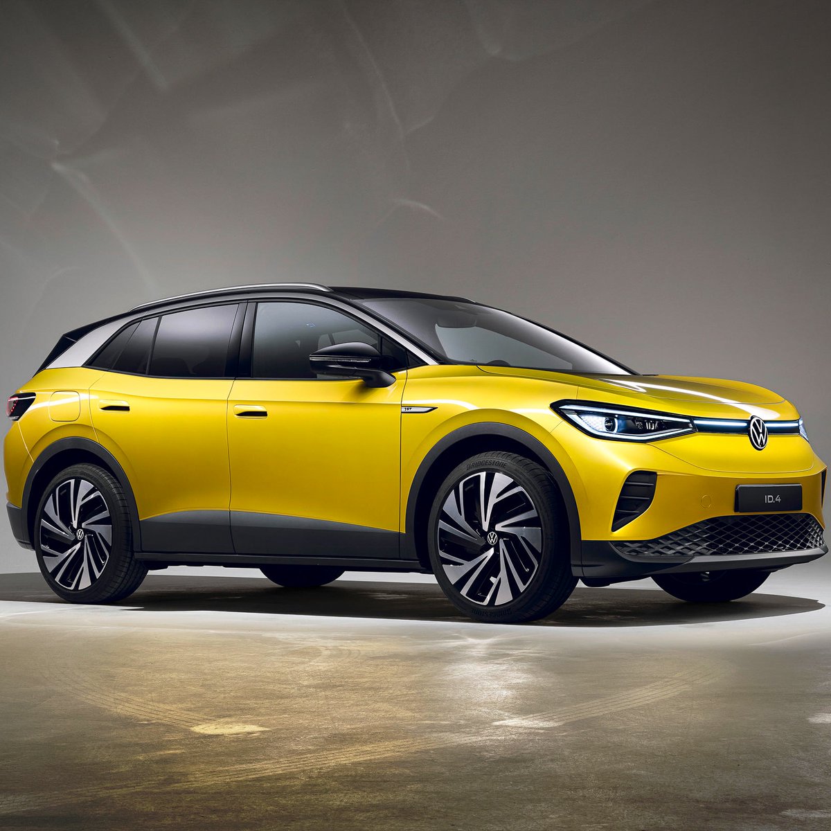 Join us this weekend to be one of the first in California to view the all-new, 2021 Volkswagen ID.4 here in our <a href="/GalpinVW/">Galpin Volkswagen</a> showroom today AND tomorrow! ⁠⤵️
⁠
Galpin VW Viewing Hours:⁠
Sat: 1pm-5pm⁠
Sun: 11am-4pm⁠⁠