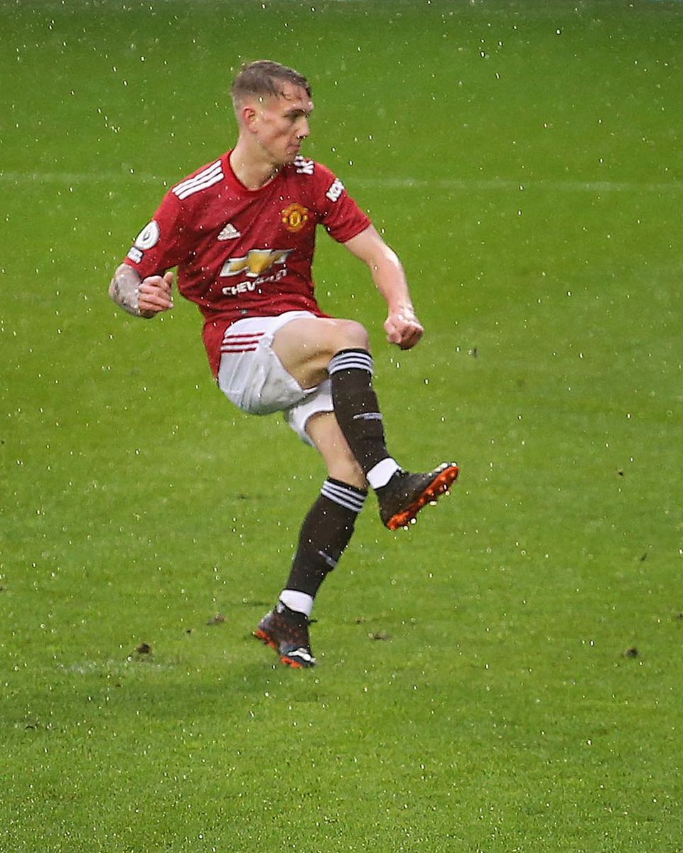 In a perfectly executed penalty he opened the scoring in the derby last December. Other than that his composure in midfield was brilliant and despite not winning his performance were definitely one of the highlights of the game.