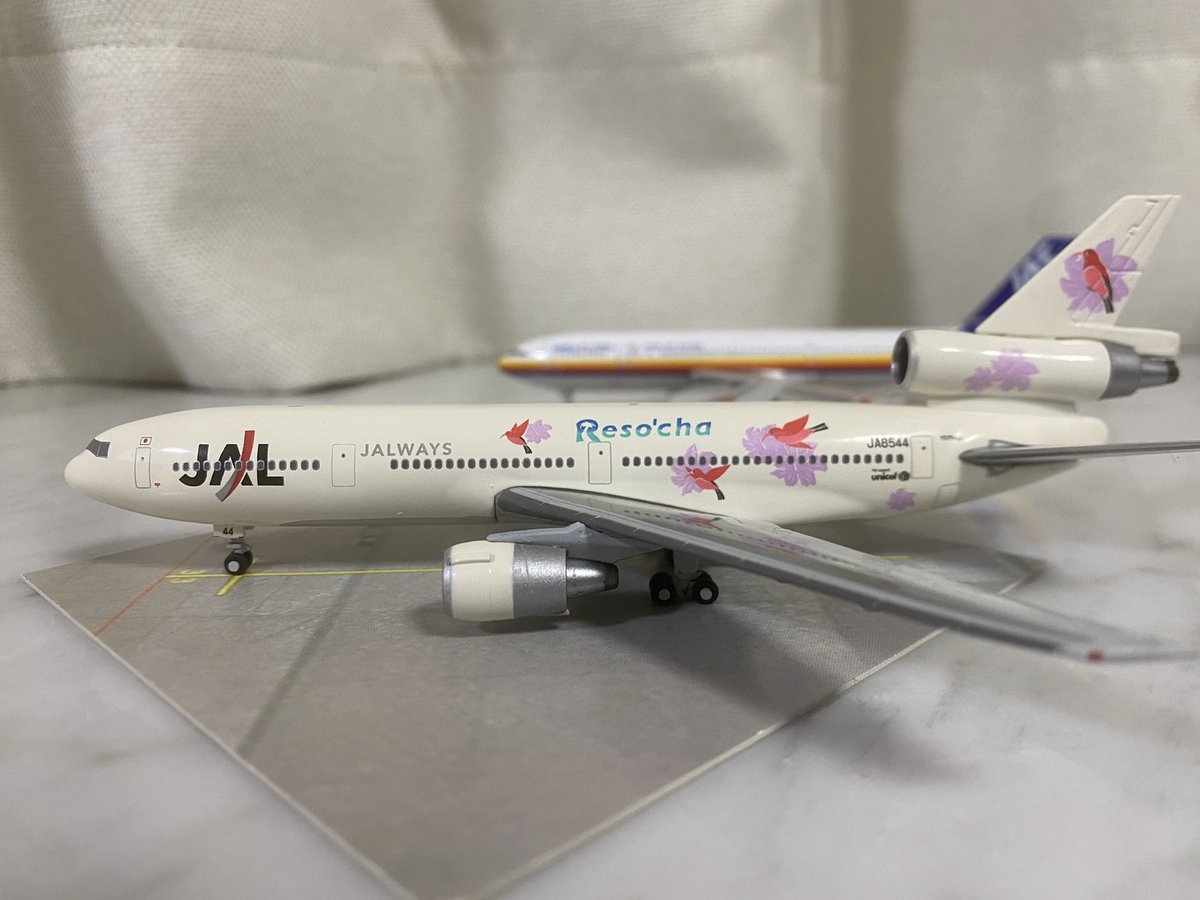 Boeing727_281's tweet photo. #JALWays #Resocha Livery
#McDonnellDouglas #DC10-40
🇯🇵JA8544 1/400
日本航空のチャーター事業会社
JALウェイズのリゾート行きのスペマ
リゾッチャのカラーリングの機体
サンアーク塗装のリゾッチャは中々見ない気がするので凄くいいです!
#JAL #OneWorld https://t.co/MowYCdRpJZ