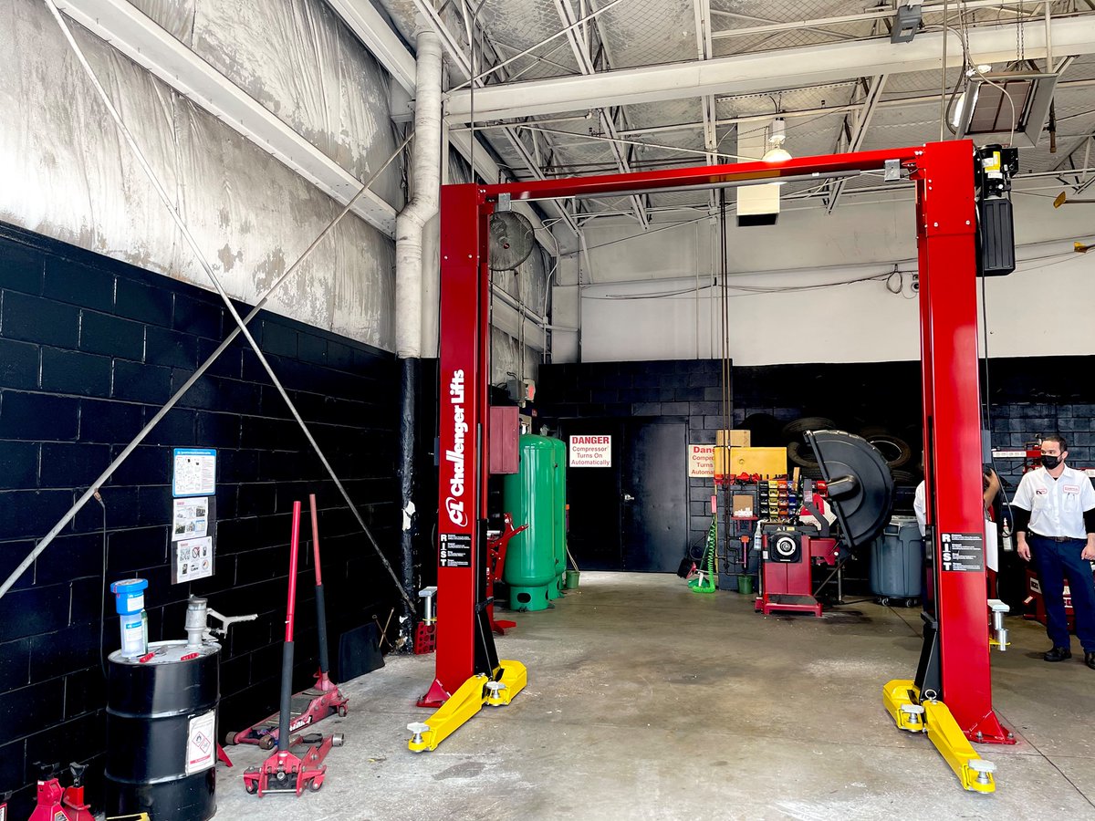 Autoliftexperts's tweet photo. Challenger CL10V3-DPC installed for Costco https://t.co/1lOaoRbv1p