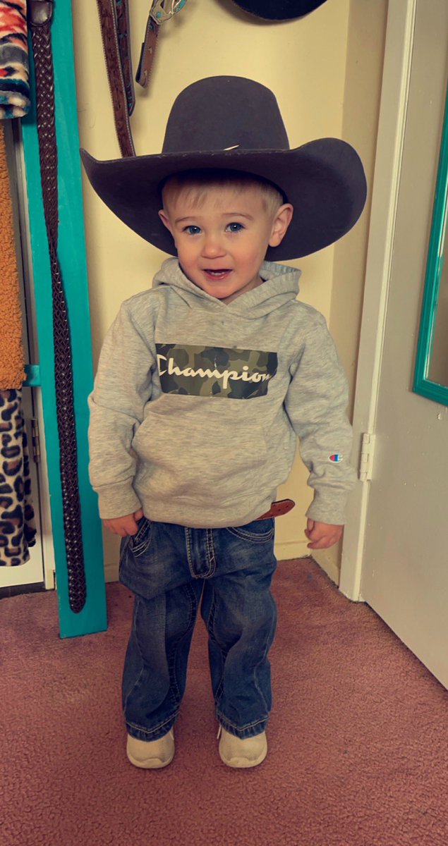 kalenakayy's tweet photo. Stuntin is a habit 🤠 https://t.co/5uYiioMoRe