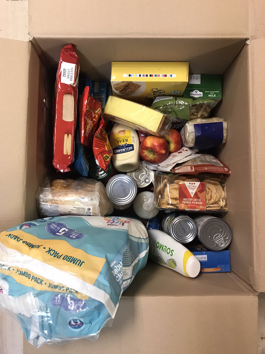 FamilyFood4Free's tweet photo. Thank you so much for Team FF4F help this morning from Louise Davies Chaniece Truelove Samantha Robinson &amp; Amy Helliker for your hard work this morning &amp; to all that collected &amp; delivered a big THANK YOU ❤️🙏🌈 @ITV @BBCBreakfast @bbcradiobristol @BBCBristol @GMB @LibDems https://t.co/PuGj1ofZwK