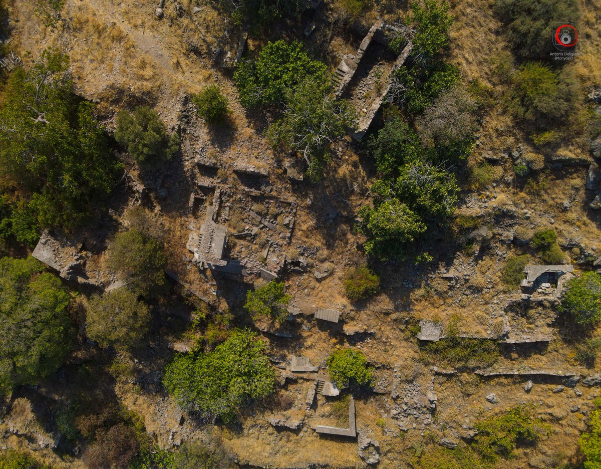 tonydeli7's tweet photo. The old neighborhood #drone #dji #mavicair2 #aerial #greece #worldthroughdrones #kings_greece #athensvoice #mavicclubgr #YourShotPhotographer #drones_photogroup #fromwhereidrone #djimavicair2 #travelphotography #shotondji #droneshots #photonetmagazine  
https://t.co/7fx4zj0eKS https://t.co/SCtcNm0y5r