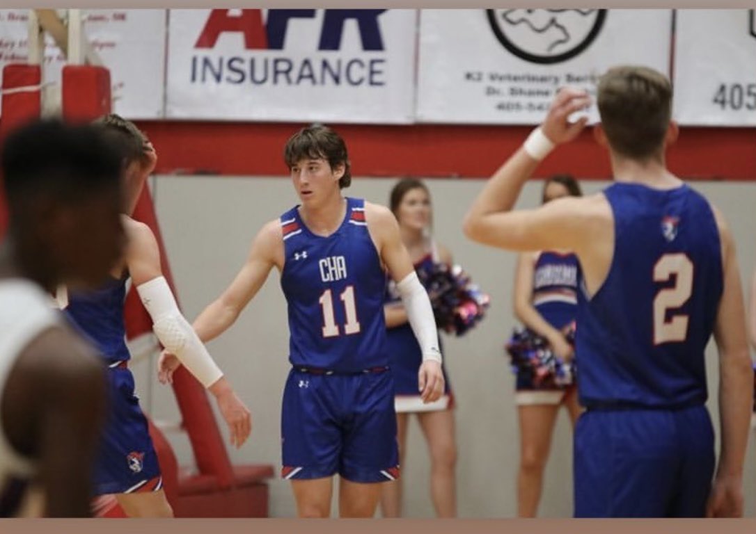 adidasunity2021's tweet photo. One of the top point guards regardless of class 2021 Luke Winslow is averaging 19 points a game to help lead CHA to another state run. Keep it up Luke! @lukewinslow11 @MattReynolds___ @McKinnisBryce @okhsscores @roy_wyckoff https://t.co/xHkOB4PKuZ