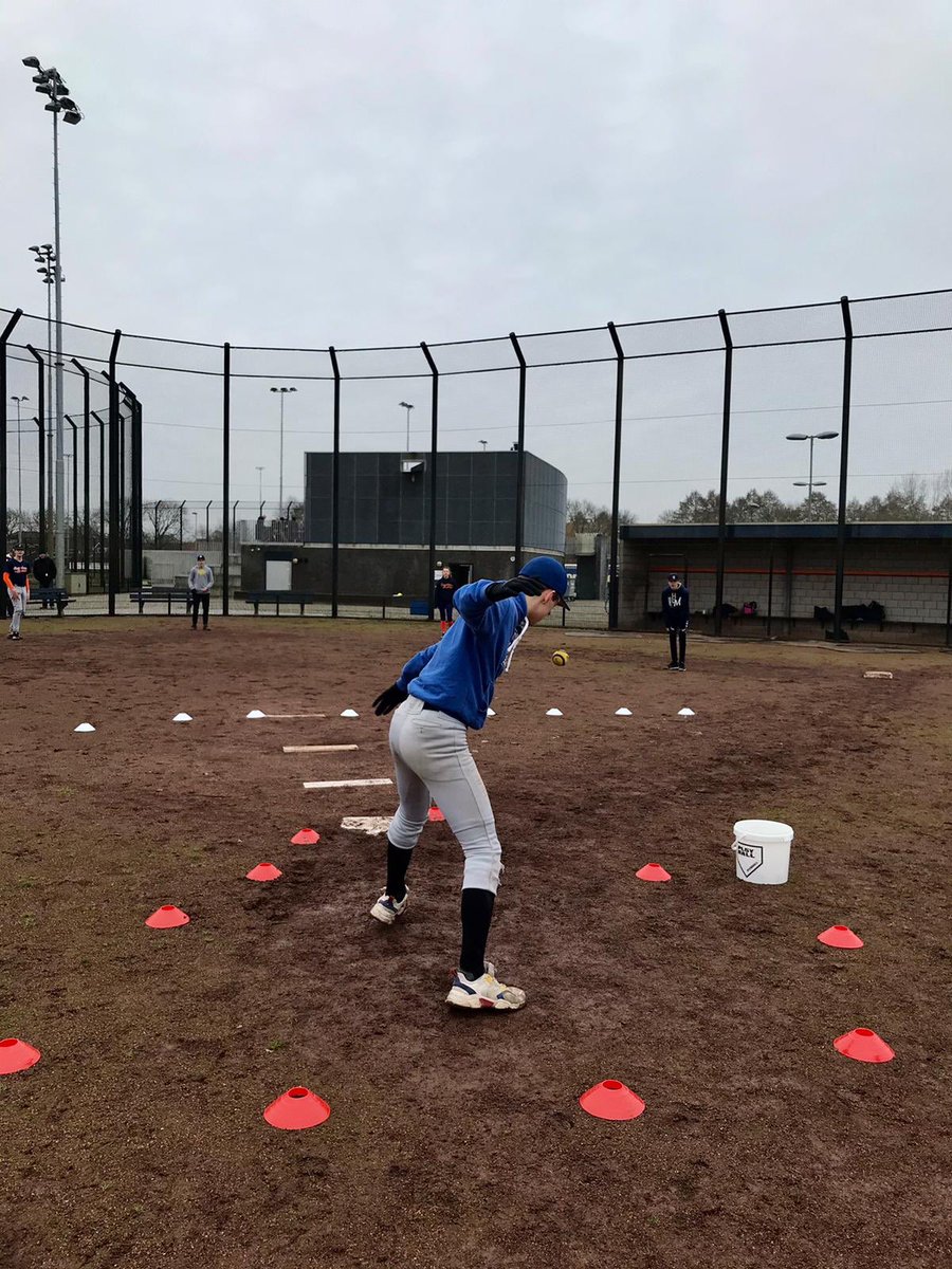 CorinnevdG's tweet photo. Top #baseball5 dag bij Gryphons @ #LetsGoPlay5 #playeverywhere https://t.co/F8ATQjyFSX