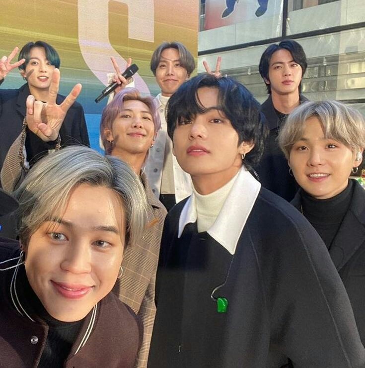 bts vs bts = most chaos we can all agree ! I love these dorks so much!