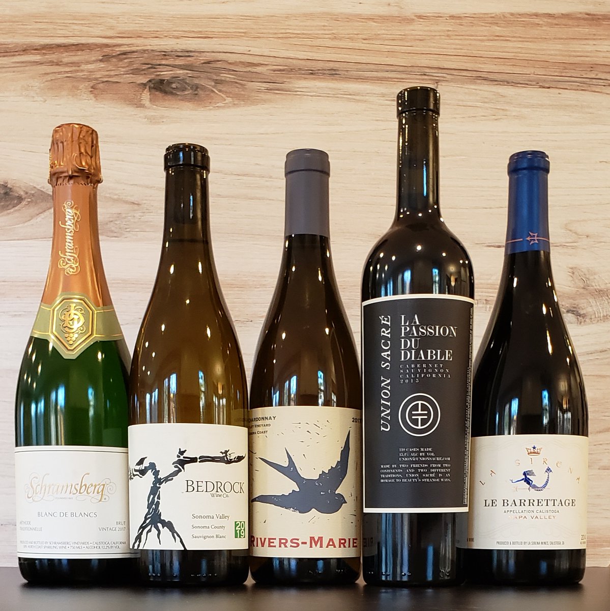 California {Wine} Love! We've selected some of our favorite CA wines in honor of the first Madam Vice President's home state! Delivery &amp; curbside available 🍷Shop bit.ly/AceNews1-21
#wine #MadamVicePresident #CaliforniaWine #WashingtonDC #shopdc #shopsmall