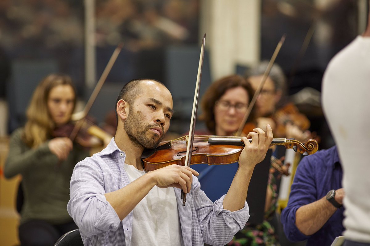 OutsideMusicBox's tweet photo. Join us this week for our chat with violinist Shaun Lee-Chen, who talks about #Chaussonpoeme, the original cycling hipsters, and old recordings 🎻🚴‍♂️🧔

Get the podcast here: https://t.co/C997IZqIkF

📸Keith Saunders https://t.co/RfZquMlSwJ