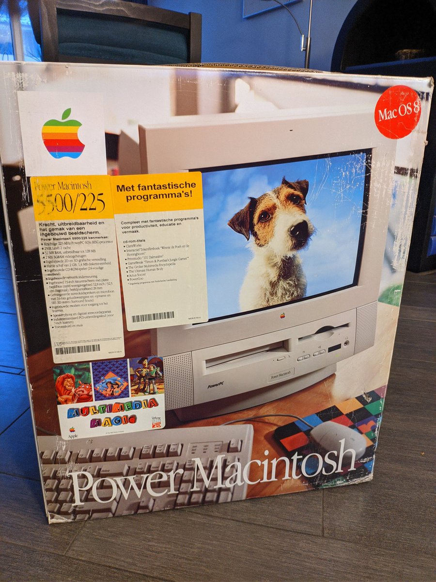 PurpleDug_'s tweet image. Power Macintosh 5500

Boxed!