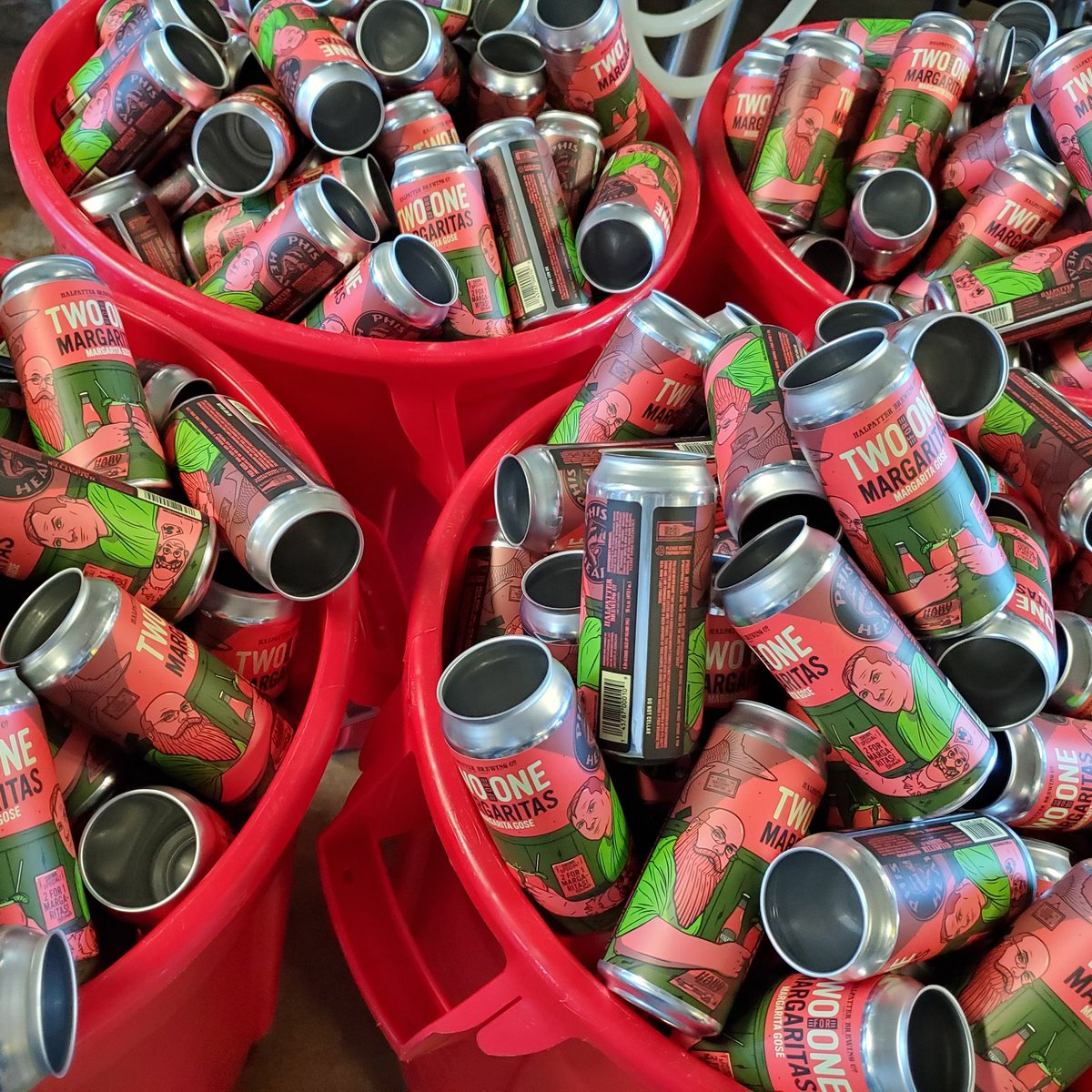halpatterbrew's tweet photo. Just under an hour until all these bad boys need a new home. #2for1margaritas #halpatterbrewing https://t.co/JIuVkVHbSy