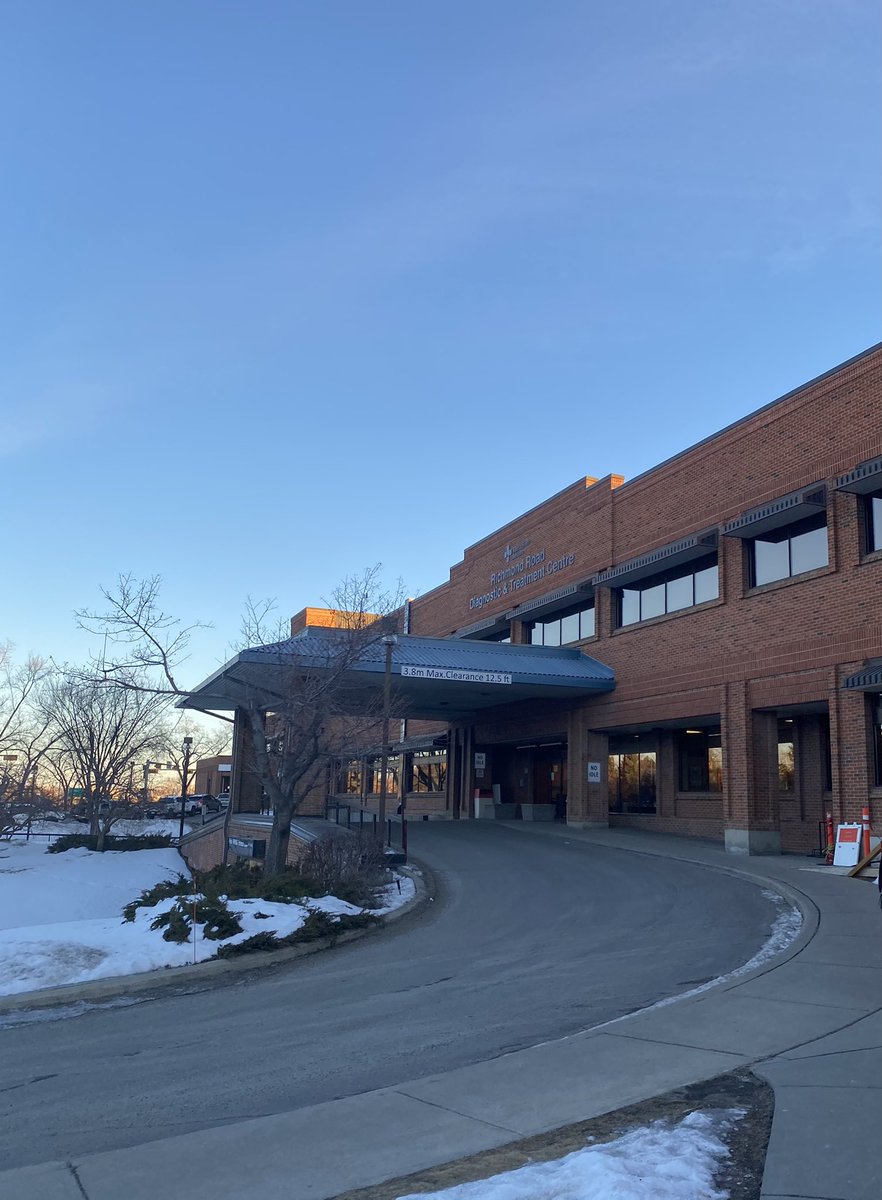 Saturday morning thoughts as I wait in line for my vaccine... a threadToday I showed up early for an appointment (anyone who knows me realizes this is highly unusual!) #COVID19  #vaccine  #yyc  #SaturdayMorning