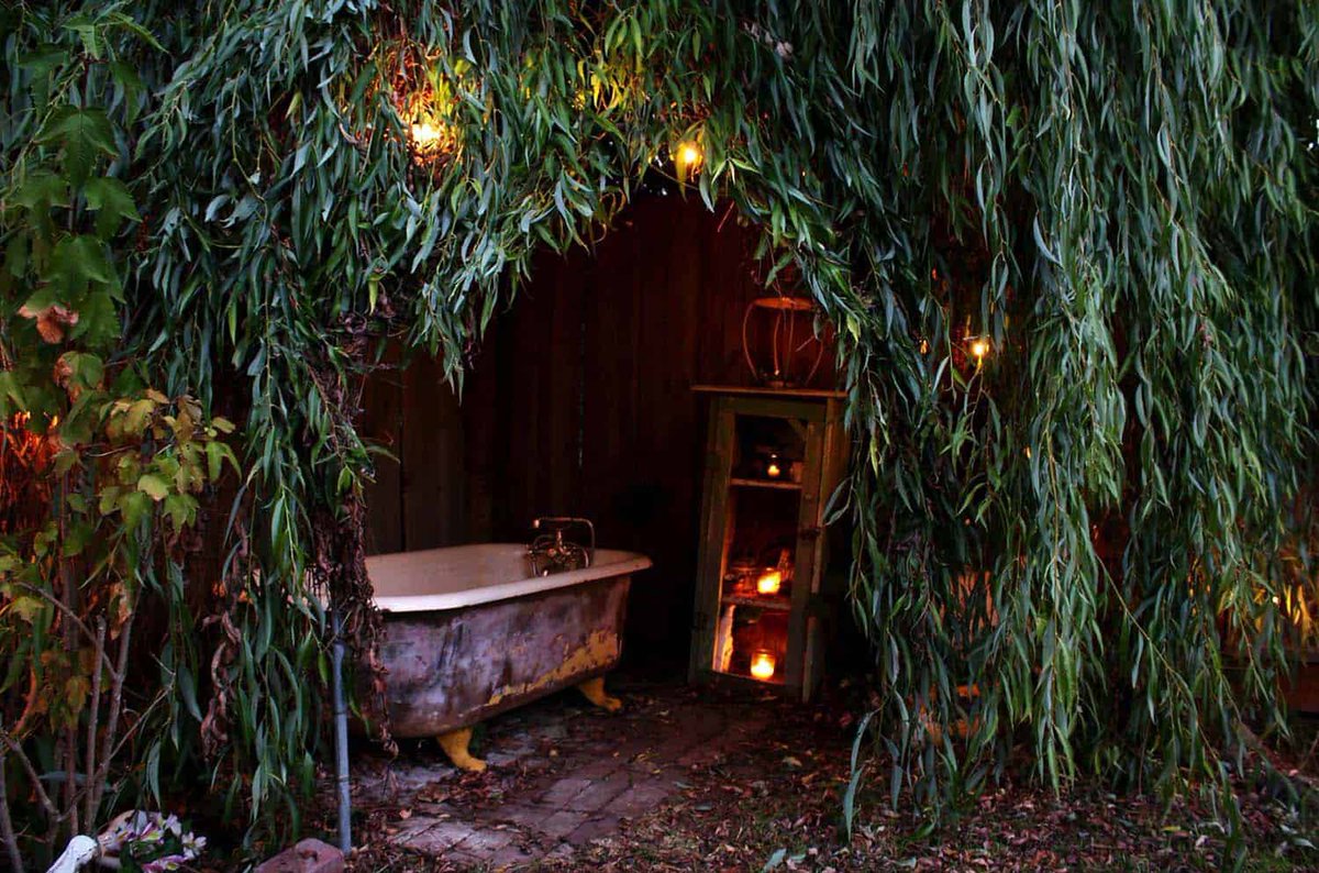 Maryamhasnaa's tweet photo. I won’t settle until I reach that outdoor bath life. https://t.co/ANpTNV54Ej