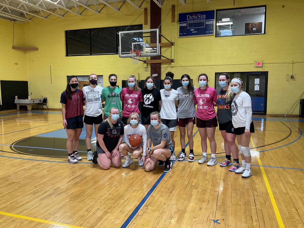 We had the whole crew today and these girls put in work.  ⁦<a href="/AHSgvbball/">AHS Girls Basketball</a>⁩ ⁦@Lady_Panthers15⁩ ⁦<a href="/CaliChiocchi/">Cali Chiocchi</a>⁩
