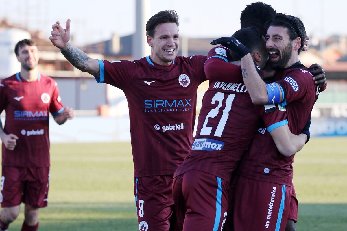 ascittadella73's tweet photo. 𝗖𝗜𝗧𝗧𝗔𝗗𝗘𝗟𝗟𝗔 \ 𝗔𝗦𝗖𝗢𝗟𝗜 1 - 0
📸 | 4 istantanee della gara!
Foto©️Massimo Felicetti 
#CitAsc #SerieBKT https://t.co/MtRTVIajJe