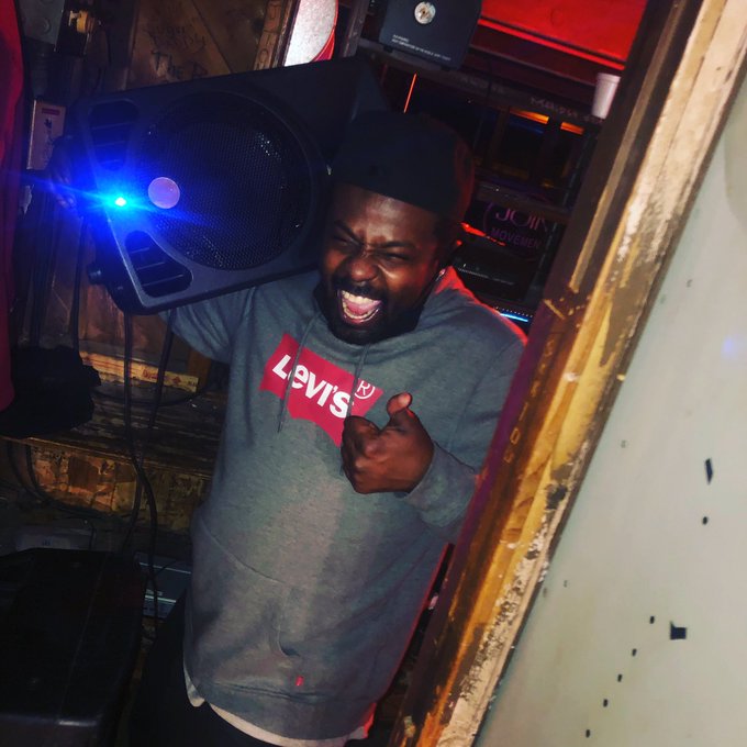 When you  love what you  do  #djflife.....   #iamdjflip69 https://t.co/6DE9VSuYTr<a href="/tag/djflife"class="tags">#djflife</a><a href="/tag/iamdjflip69"class="tags">#iamdjflip69</a>
