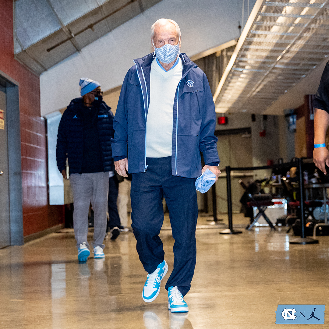 Carolina Basketball tweet media