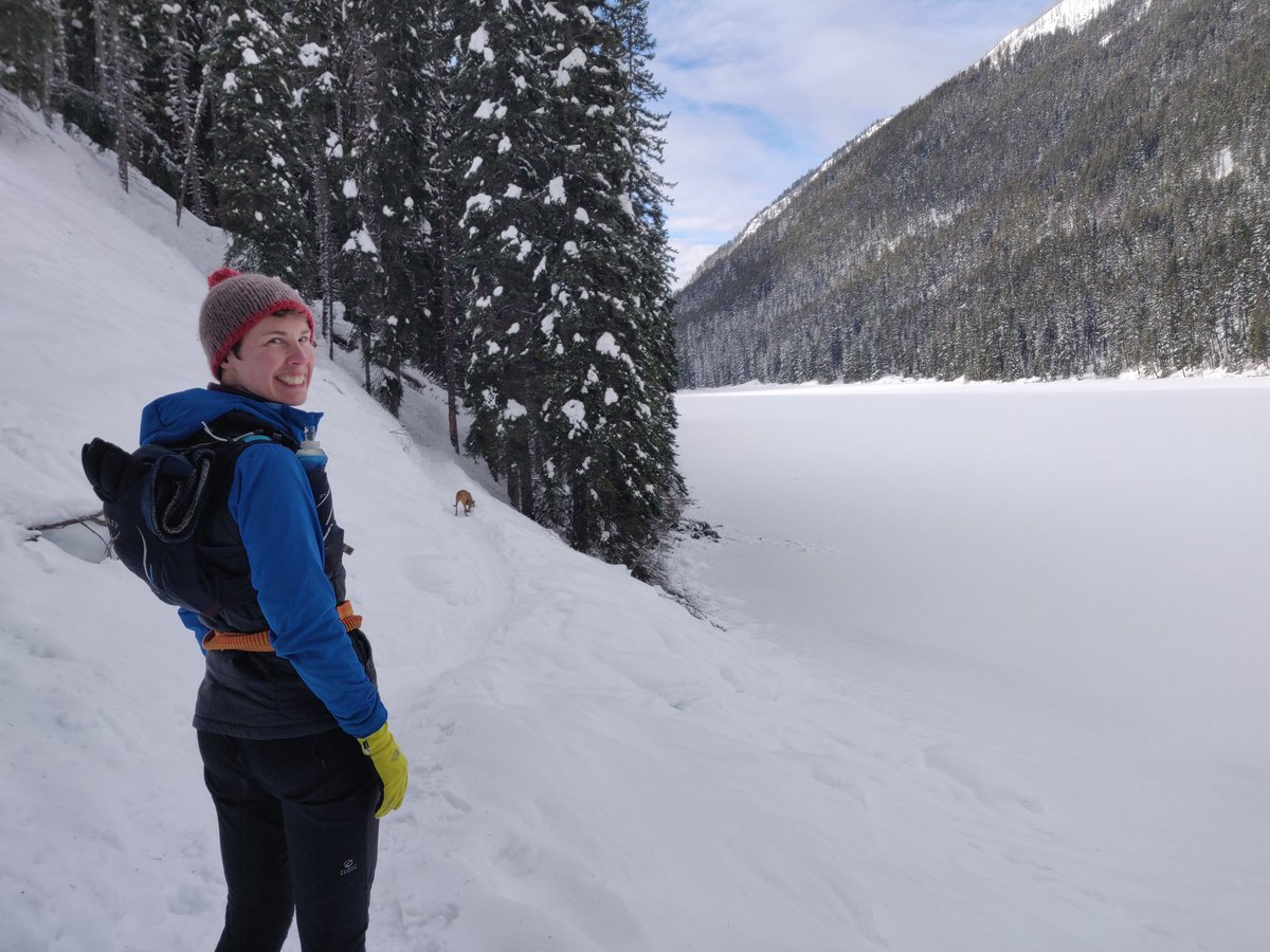 lindabear78's tweet photo. I've been lazy about posting my #WinterofCMTR badges. Went snowshoeing around Lightning Lake with Jordanne, Tikka &amp; Arty. I'd brought chocolate, but then Jay surprised me with a chocolate donut. https://t.co/CSElDWvQUb