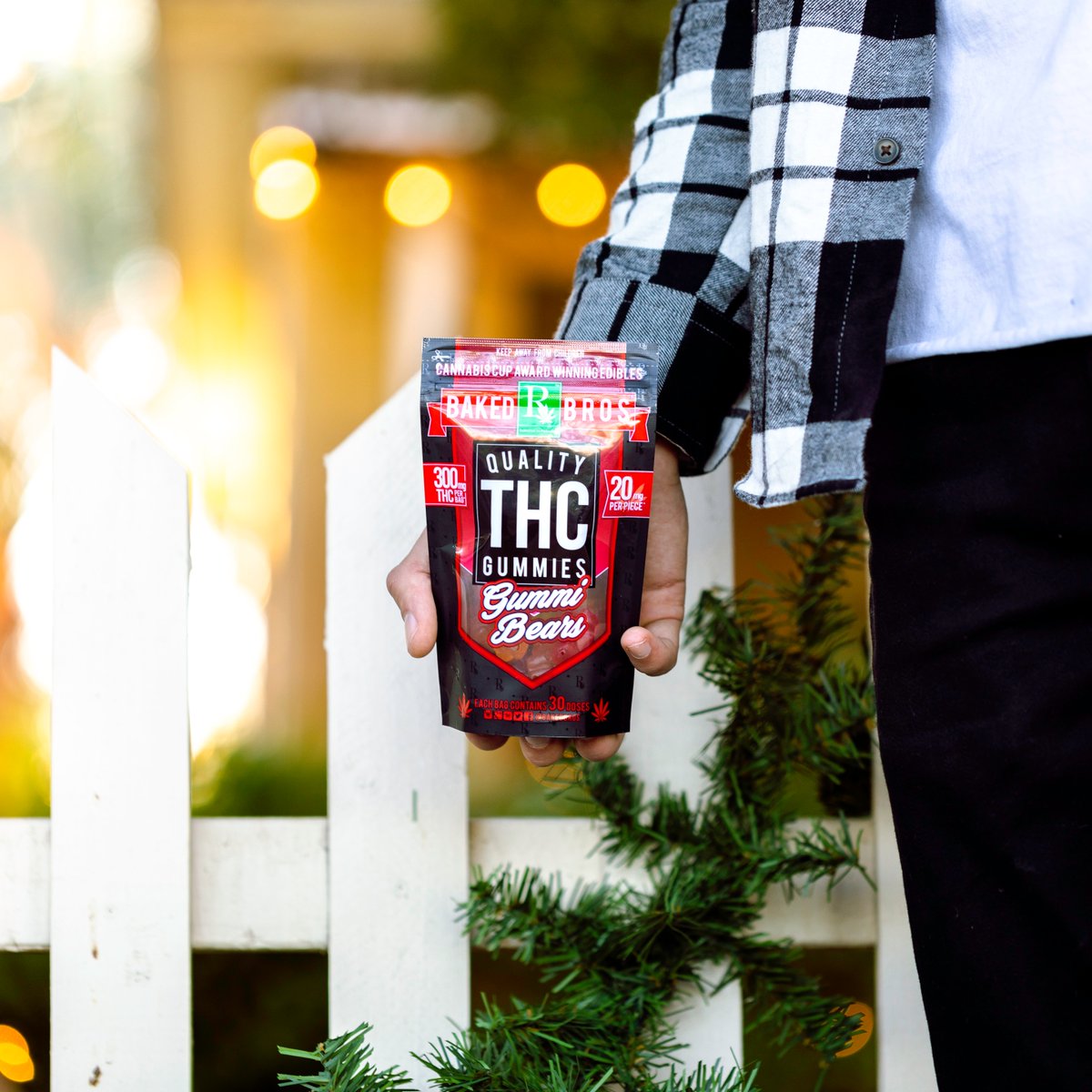 bakedbros_'s tweet photo. Who's ready for the weekend? Comment below one of your goals for 2021! We'd love to hear it!🙌
#DedicationToMedication #BakedBros #KnowYourDose #THC https://t.co/mbqncQUgUO