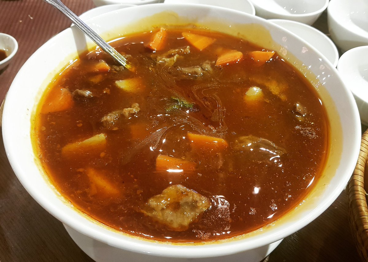 ntvblog's tweet photo. Bắp bò hầm cay #stewedbeef #bắpbò #bapbo #bapbohamcay #beef #beefsoup #saigonesefood #foodshare #foodpic #foodporn #foodvietnam #foodievietnam #foodyvietnam #saigonfoody #saigonfoodie #foodysaigon #foodsaigon #saigonfood #saigonyummy #vietnamesefood https://t.co/0Pgj19uhjN