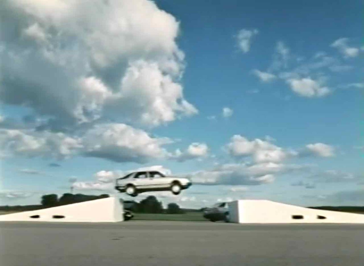 Crazy Swedes! Car ballet with Saab 🇸🇪😍