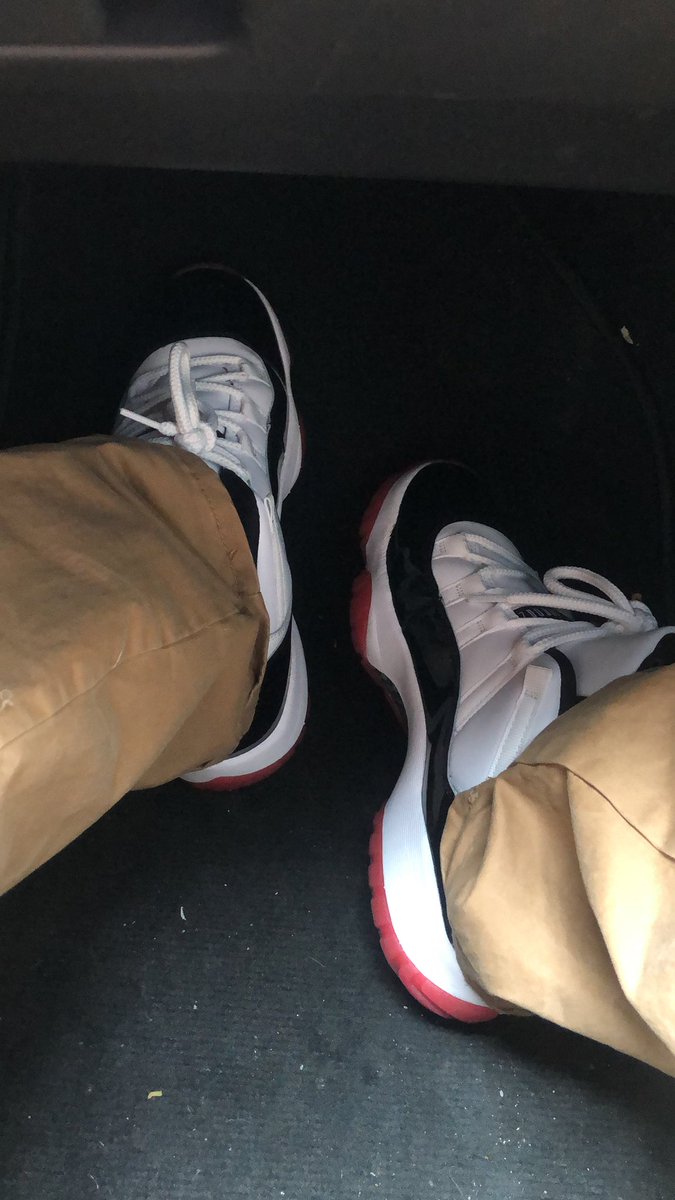 56thStreetHero's tweet photo. Kicks of the day. Let’s get this bred! #sneakerhead #shoesaddict #retro11s #sneakeraddict https://t.co/zpUAgt4KuG