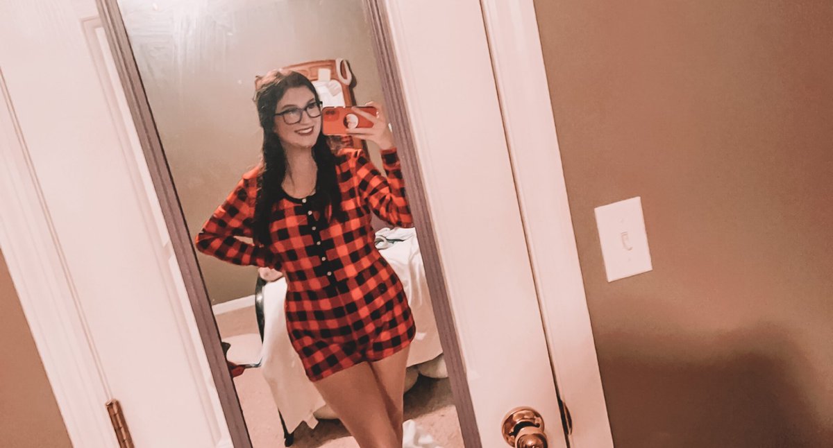 ab_barnes5's tweet photo. ✨ got this pj romper from #shein https://t.co/aWK6fgAFDw