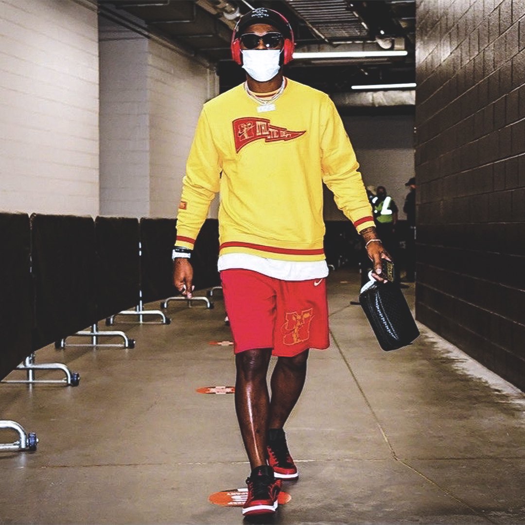 laddersport's tweet photo. Jarvis Landry is in his bag... and we are too.

Catch LADDER’s WR1 @God_Son80 and Cleveland in tomorrow’s playoff game at 3:05PM EST. #weareladder https://t.co/QCuD7TIeiI