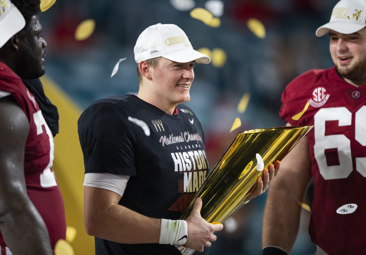 Mac Jones arrived at Alabama in 2017 "rail-thin &amp; not game ready."

His solution?

A "goals sheet," which started with small goals, like exercises to increase flexibility, but ended with big goals, like a national championship.

Four years later, the results speak for themselves.