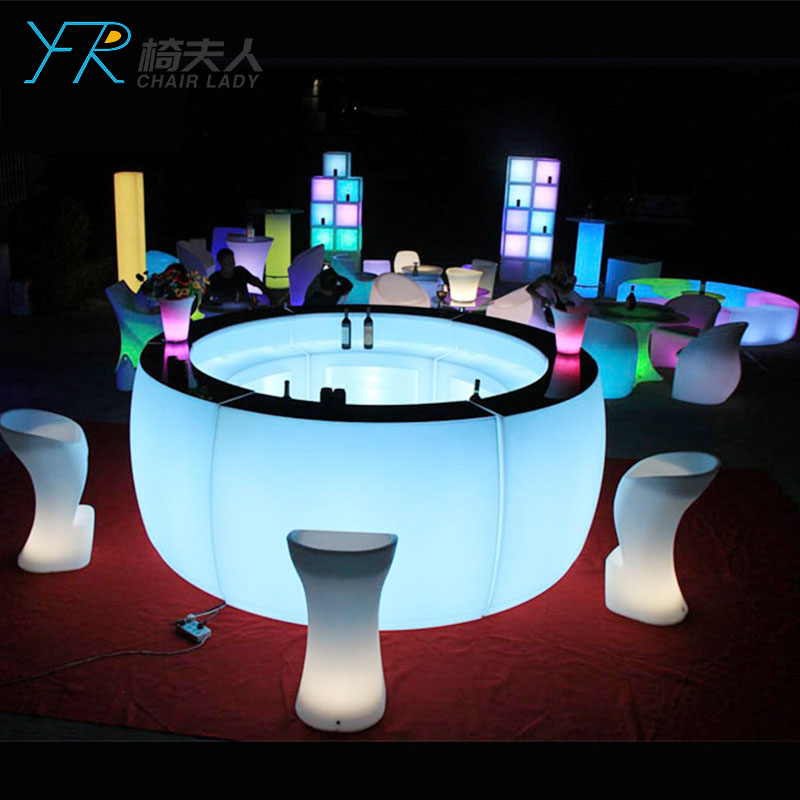 ChairladyLed's tweet image. At Foshan Chairlady International Co., Ltd, we are committed to sustainability and contributing to the health of our planet. chairled.com/glow-curved-il… #ledbarcounter