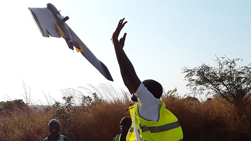 WorldBankAfrica's tweet photo. In #Africa communities are closing the gap when it comes to 🌍 digital #mapping! Why? Mapping data contributes to building urban #resilience which protects people from disasters &amp; helps cities thrive. 

How are they doing this? Find out: https://t.co/EzTicdJm9C https://t.co/vaUhJAlbm6