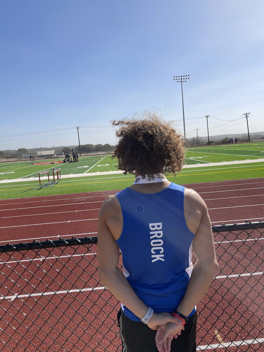 darrickware's tweet photo. It’s a great day for a track meet. Maliq Brock starts off the day with running a 52.7 in the 400! #TheTexasSpeedProject https://t.co/nDOT2nMlt0