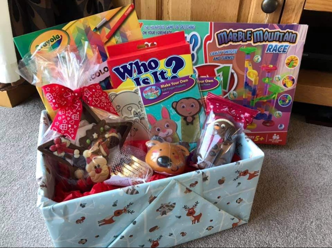 Thank you for the community support for our #ElfHunt! We hope you enjoyed it. The prize draw Hamper was won by one of our Year 5’s! #fundraising #HallMeadowPrimary