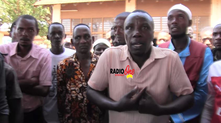kaiyuntiyu666's tweet photo. Vibarua zaidi ya 350 wanaofanya kazi ya ujenzi wa reli kutoka Korogwe, Moshi na Arusha wamegoma kufanya kazi wakishinikiza uongozi wa shirika la reli Tanzania kuwalipa ujira wao zaidi ya shilingi milioni 480. https://t.co/niXTaGy3wJ