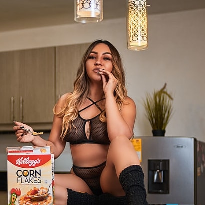 I'm online now ..... https://t.co/hDJRg1z6H8 https://t.co/bxGOvsbcMi<a href="/tag/nuevafotodeperfil"class="tags"><span>#nuevafotodeperfil</span></a>