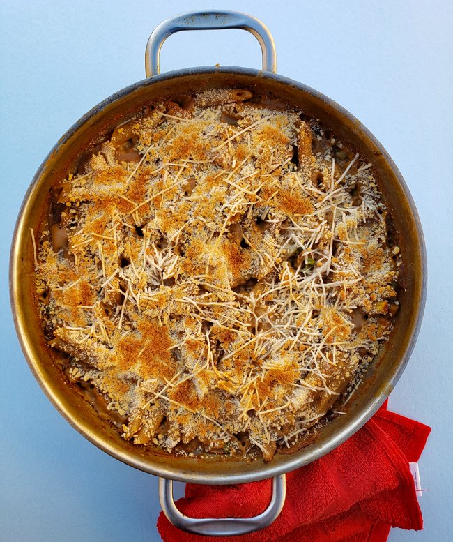 ZsuDever's tweet photo. One Pot Tetrazzini - Dump Dinner! 55 minutes to the table! NEW on the blog now. https://t.co/iCEBgbtjDH #Veganuary #Veganuary2021 #DumpDinners #pasta #govegan #plantbased #vegetarian #meatless #veganrecipes #veganfood https://t.co/EoIA3b3CZx