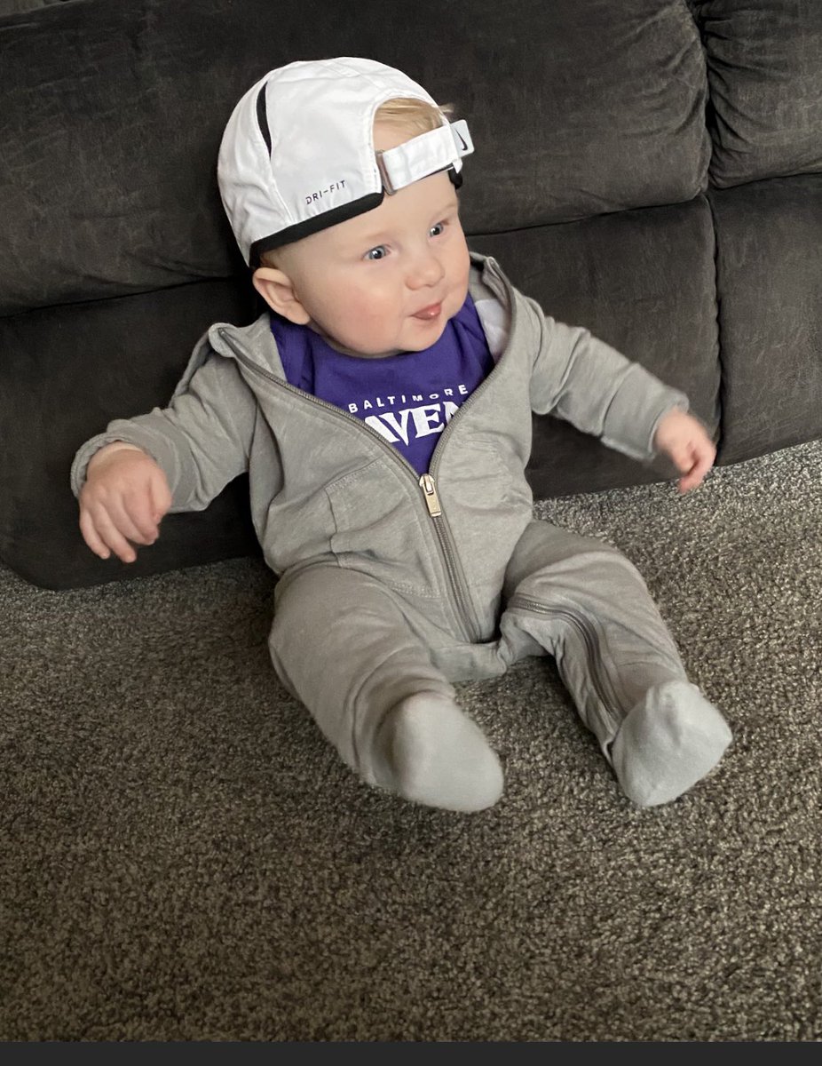 elainambeach's tweet photo. Henry is ready to cheer on the Ravens with Papaw @vossdavid10 tonight. 🏈 

@Ravens https://t.co/b3hnAUsw3Y
