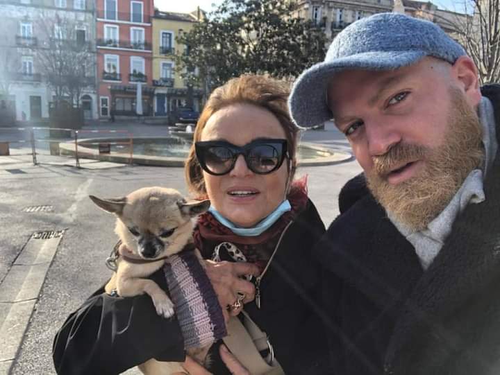 Surprise ! #LéonardLasry ❤️ vient me visiter, il me dit qu’il a réservé le Studio d’enregistrement VOX à Sète pour moi ....
MF💋