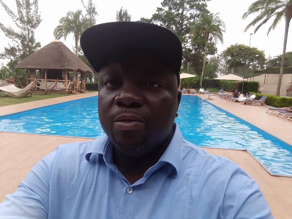 Behind me in one of the pictures is the swimming pool that the Tutsis who took refuge in the hotel were forced to drink because there was no water. As I went round the hotel, I played that movie Hotel Rwanda in my head. From the faces I saw at the hotel, the country has healed.