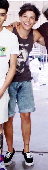 louis tomlinson’s tippy toes: a thread.