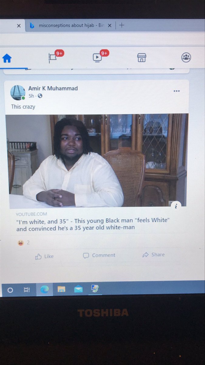 SimsColin's tweet image. My mom was on fb about to cry bc she thought he believed he was white lmao @R3troSp3ctro