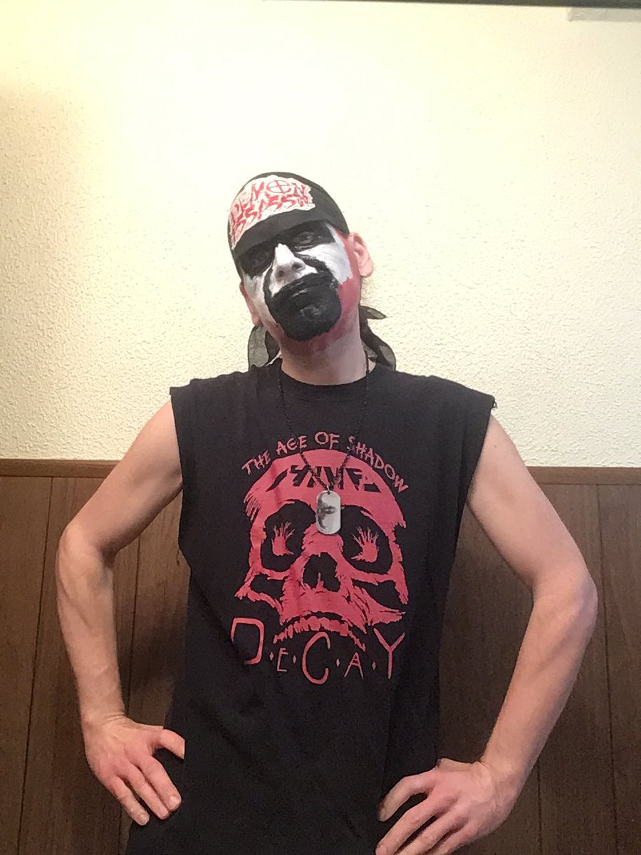 Karma_Kills_836's tweet photo. We are so excited about the return of decay at hard to kill tonight we broke out the war paint &amp; we know we don't do it the best but @WeAreRosemary @steveofcrazzy @DemonxBunny this ones for you 😈😈 #shadowspath #ageofshadow #hiveisfamily #decay #decay #decayyyy 😈😈😈 https://t.co/8lEsr1KPyE