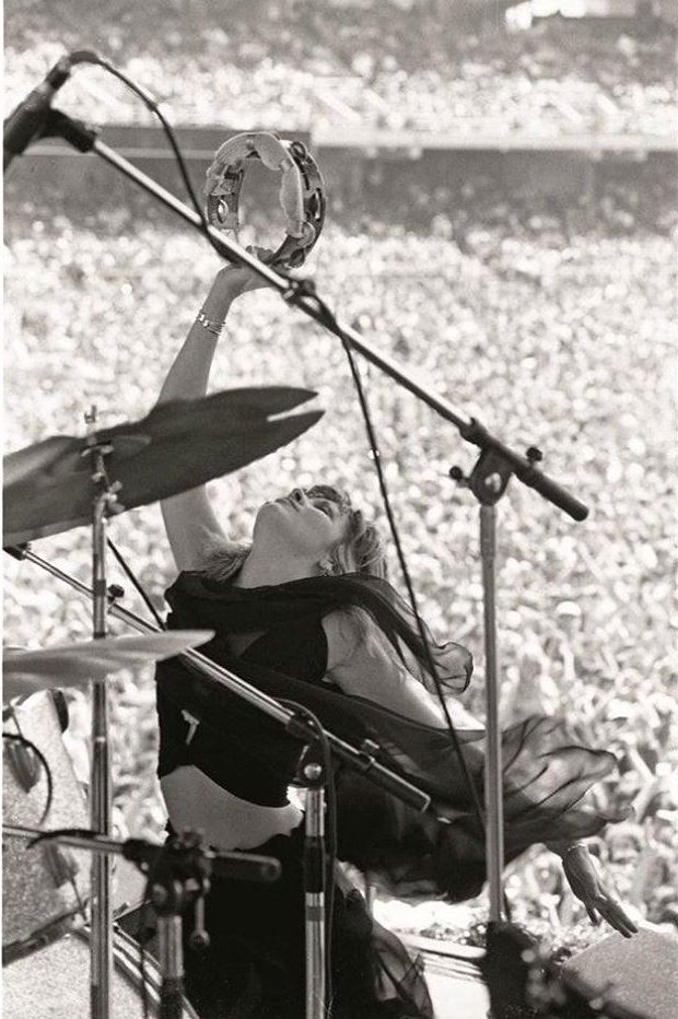 Brixton040's tweet photo. Stevie Nicks, Fleetwood Mac. (1977) https://t.co/6N4QIqKTvd